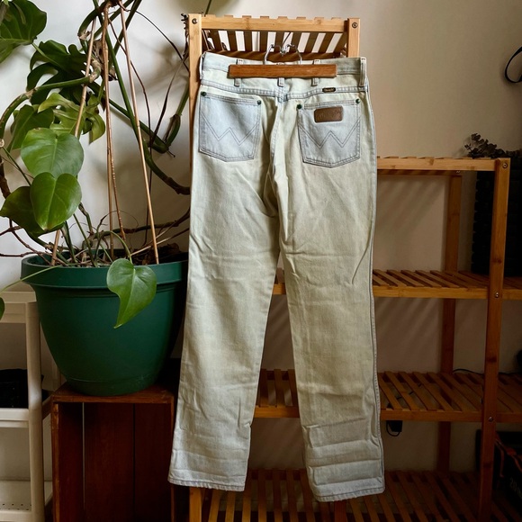 Vintage Wrangler Super Faded Stone Wash Jeans - Picture 4 of 10
